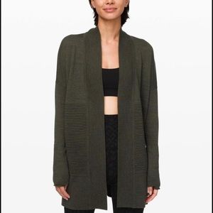 Lululemon Sit in Lotus Wrap II